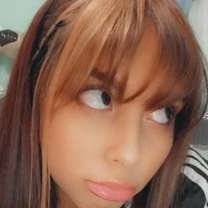 Meet your Posher, Joelle